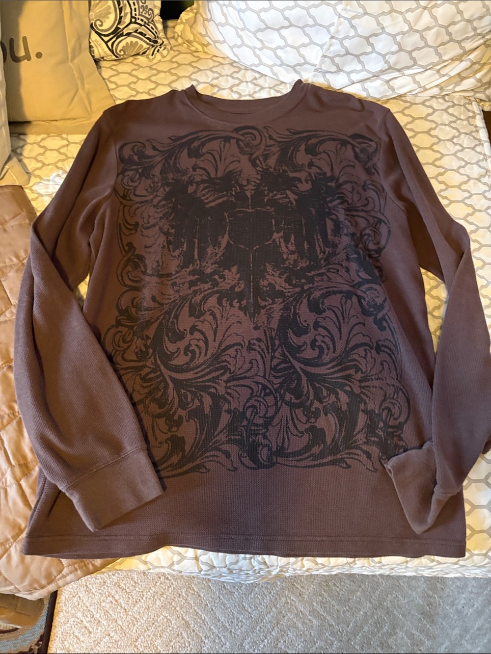 Men's Long-Sleeve Brown Graphic Crewneck Shirt